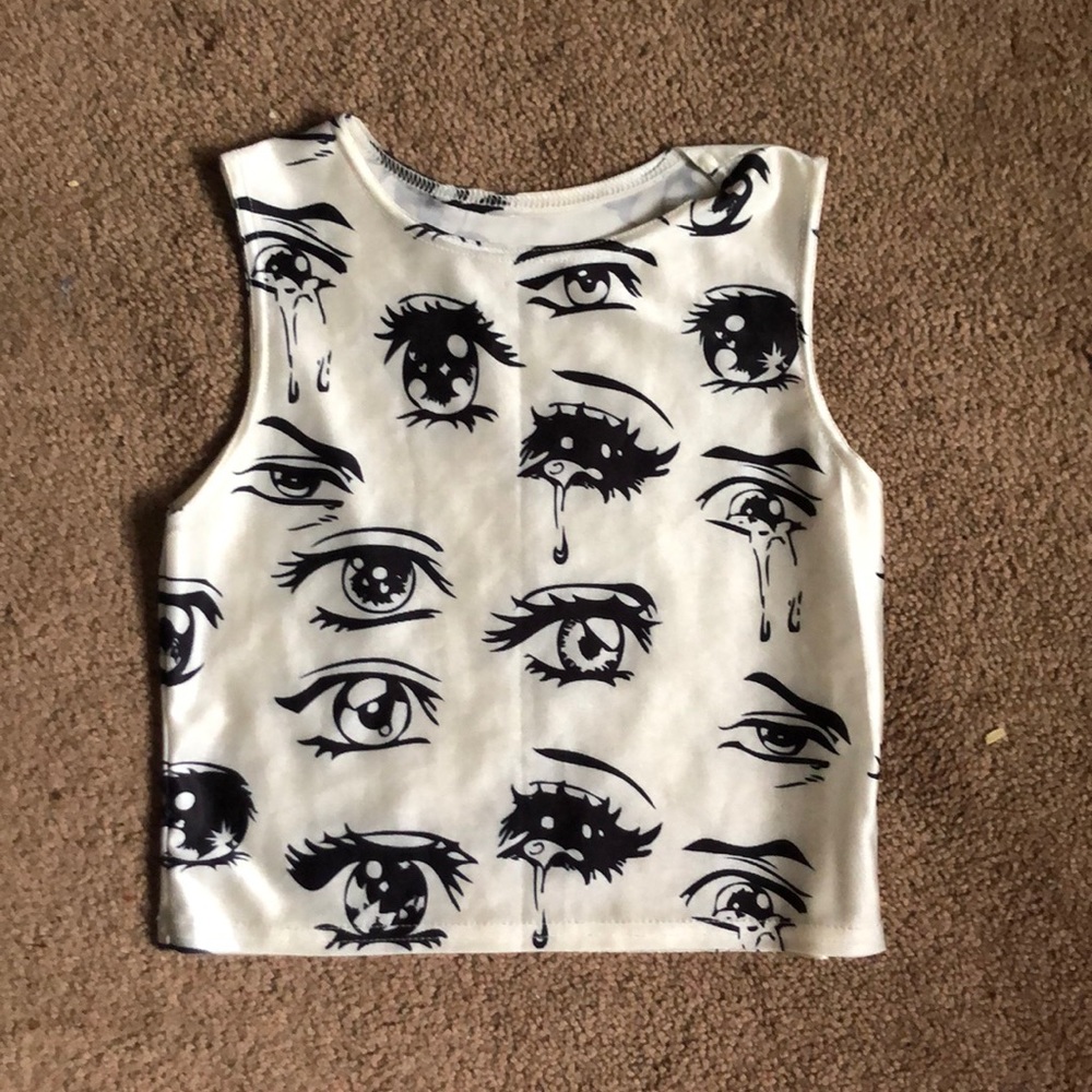Graphic Eyes Crop Top.